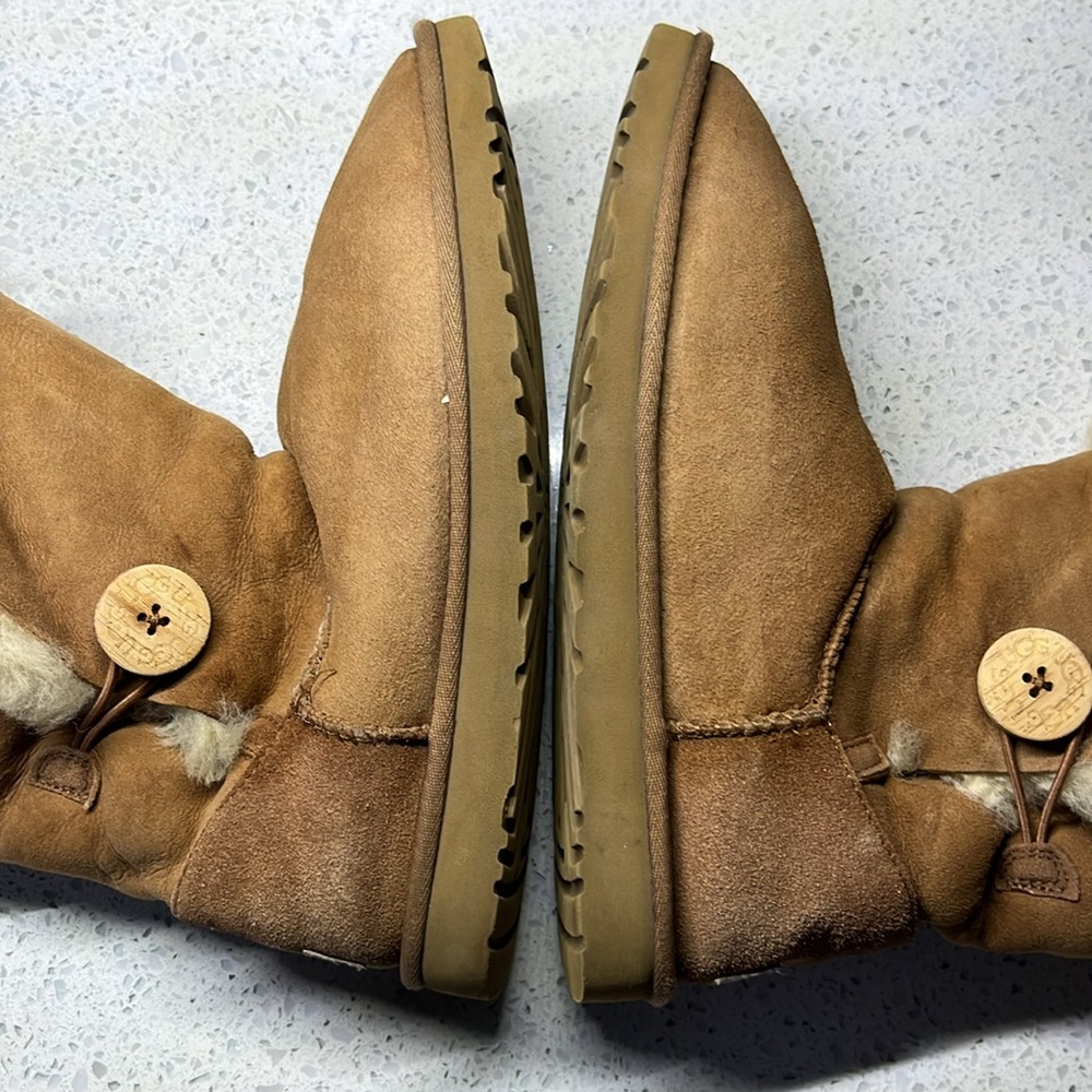 🌸🌸 UGG boots 🌸🌸 - Picture 4 of 6